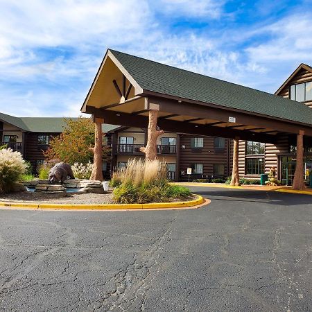 Grand Bear Resort At Starved Rock Utica Exterior foto