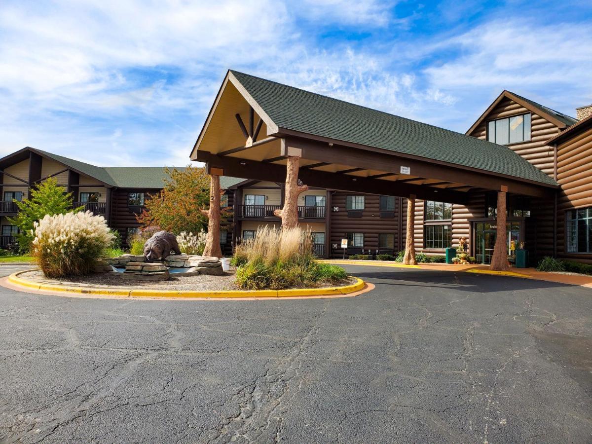 Grand Bear Resort At Starved Rock Utica Exterior foto